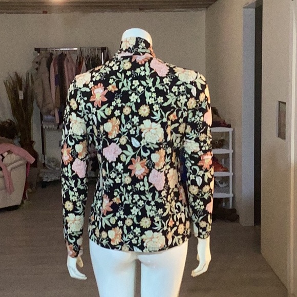 Rachel Zoe Flowered Bouse - Picture 2 of 3